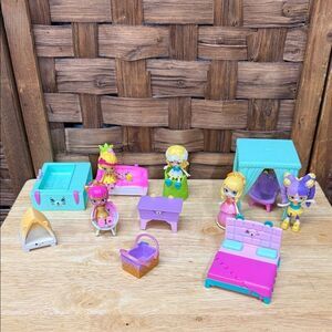 Shopkins Happy Places Colorful Kids Playset with Figures